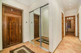 Апартаменты Apartment in the city center by Time Group Баку Апартаменты с 2 спальнями-18
